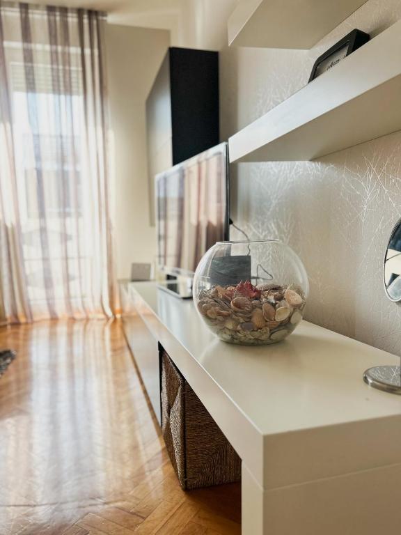 TV a/nebo společenská místnost v ubytování Elena apartman