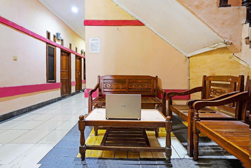 Posezení v ubytování SPOT ON 91367 Rumah Bundo Syariah