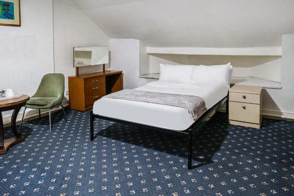 Hotel 346 - Resim 16