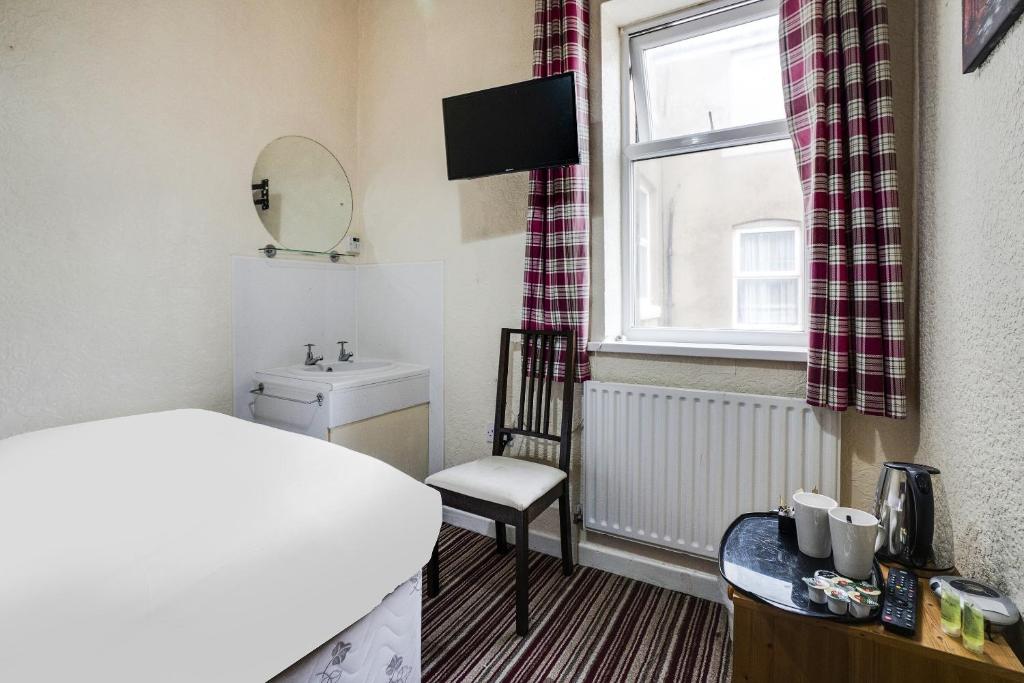 St Kildas, Blackpool Central - Resim 2