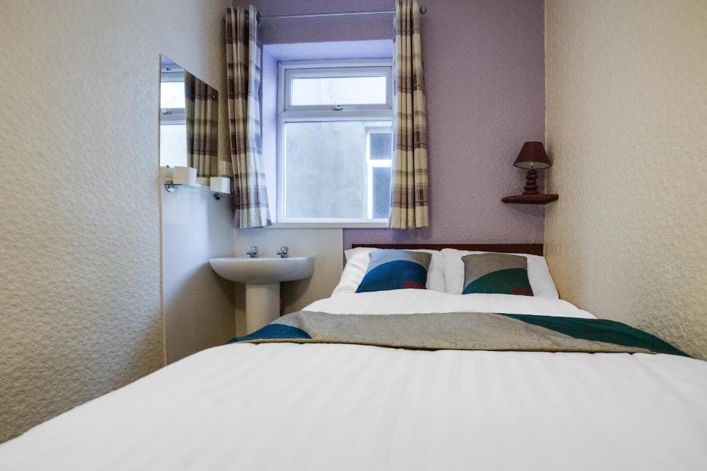 St Kildas, Blackpool Central - Resim 29