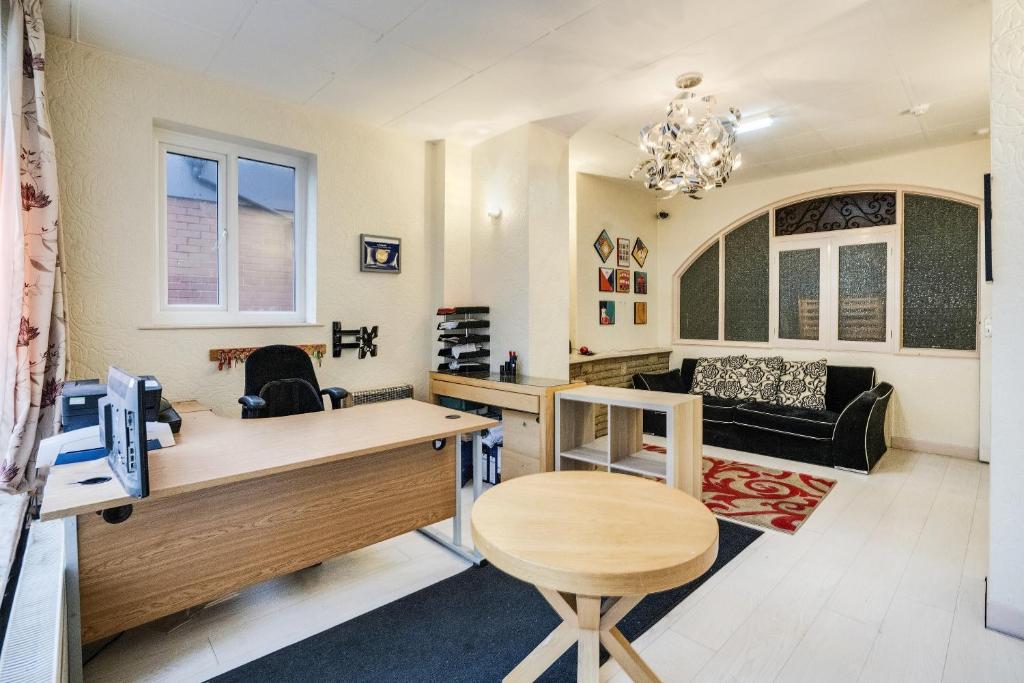 St Kildas, Blackpool Central - Resim 13