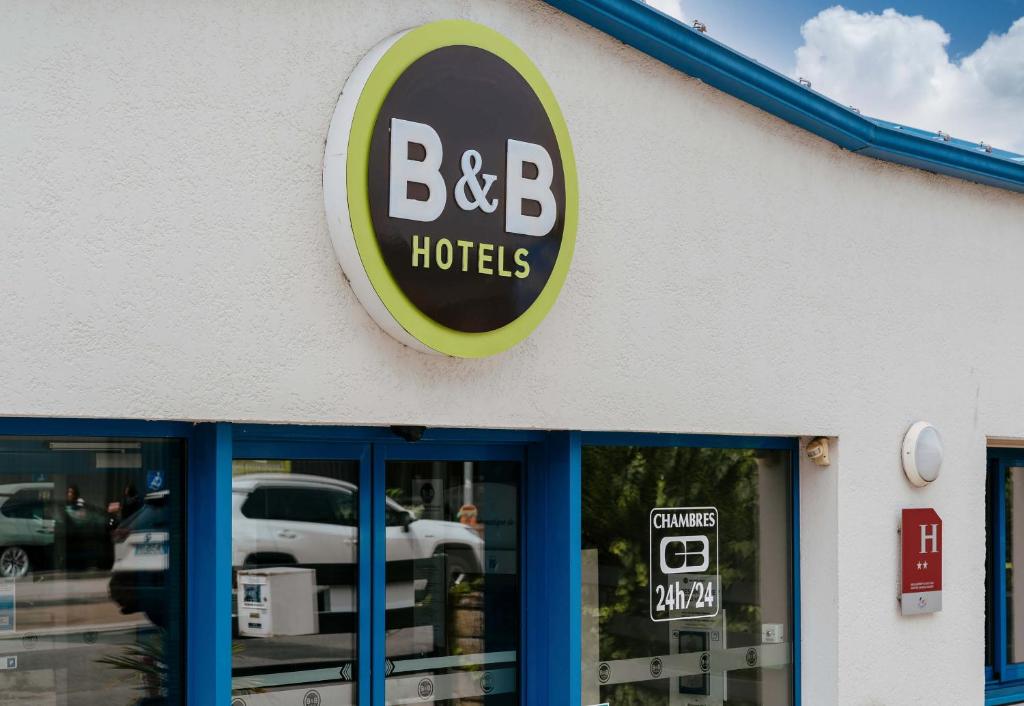 Certifikát, hodnocení, plakát nebo jiný dokument vystavený v ubytování B&B HOTEL Auray Carnac