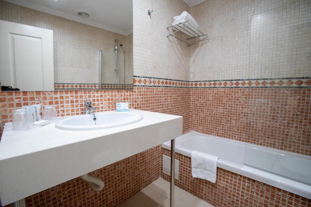 Olympia Consul del Mar - Resim 19