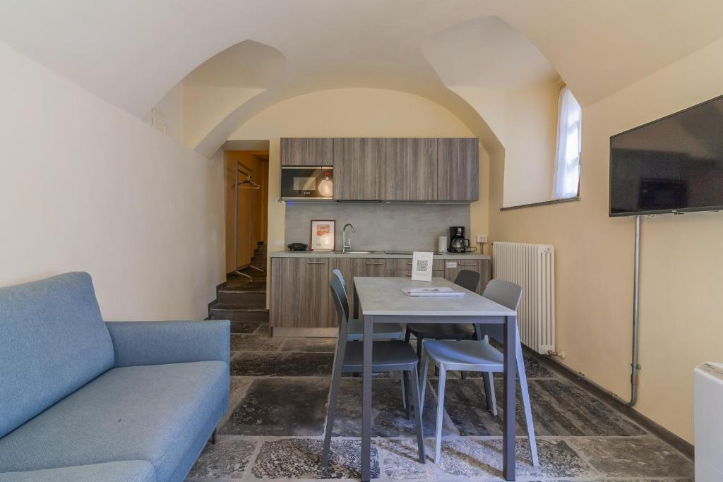 Kuchnia lub aneks kuchenny w obiekcie Tiny Duke Apartment
