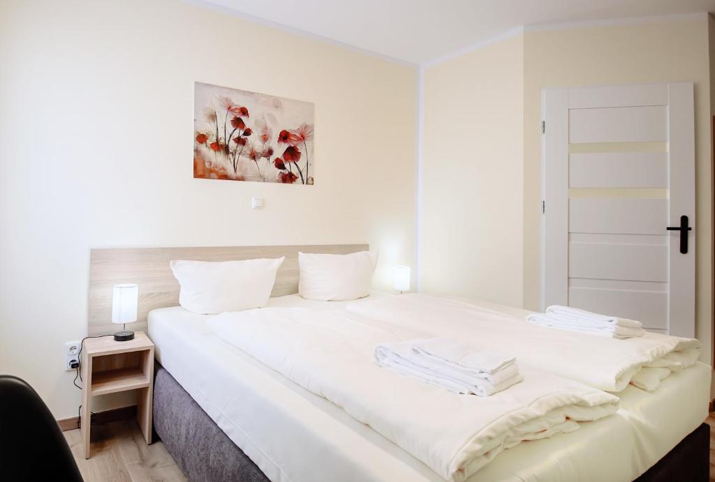 REGIOHOTEL Leipzig West - #Frühstücksbuffet #TopPreisLeistung #FreeParking #Wallbox - Double Room