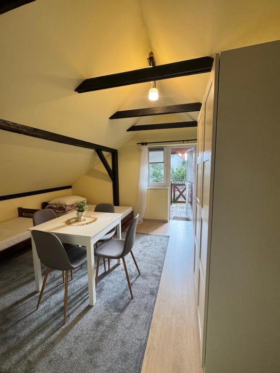 Pod kogutkiem - Quadruple Room With Private Bathroom