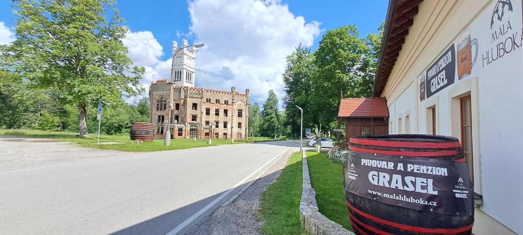 Budova, kde se apartmán nachází