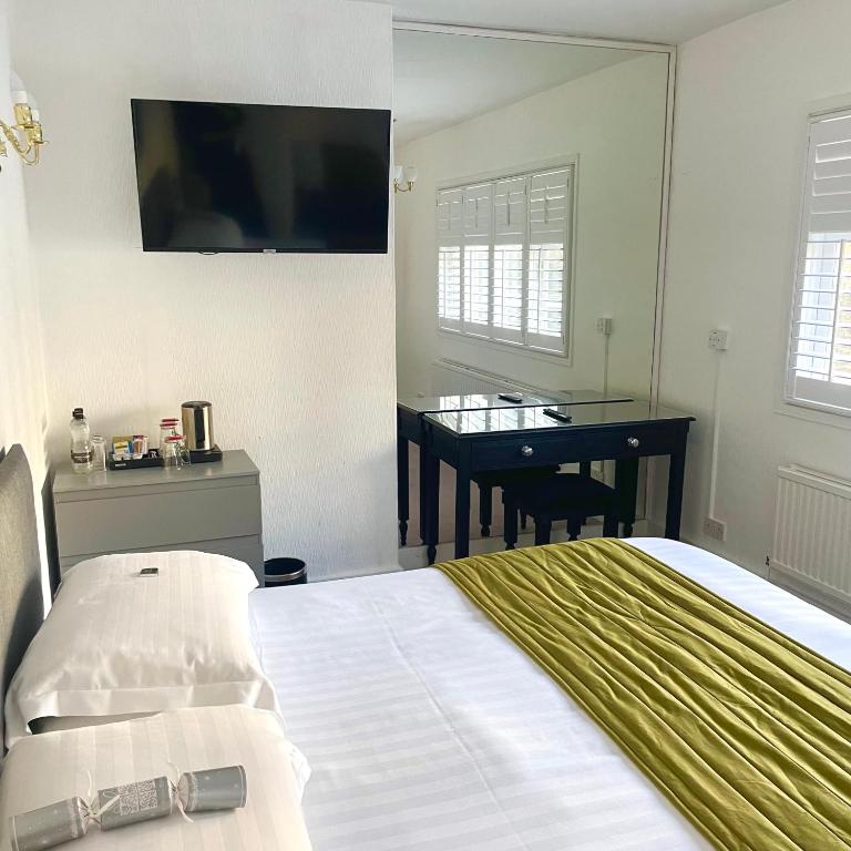 Hotel 63 - Resim 16