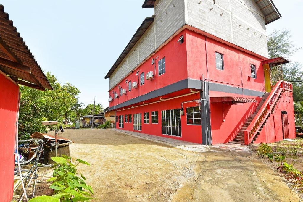 Capital O 90664 Rabi Hotel