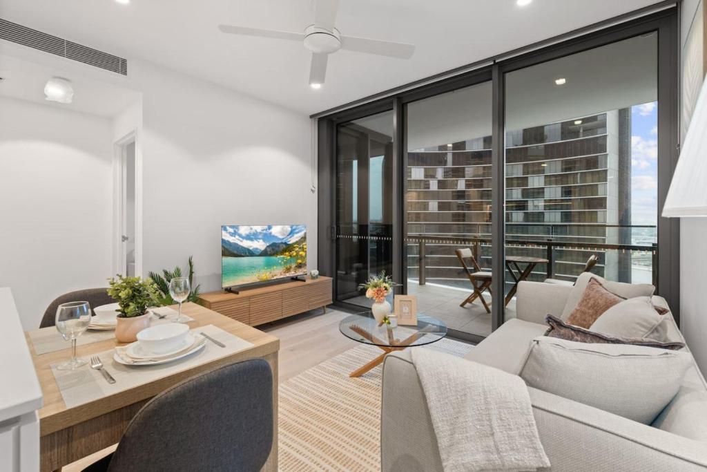 Χώρος καθιστικού στο 1 BR Apartment in Queens Wharf