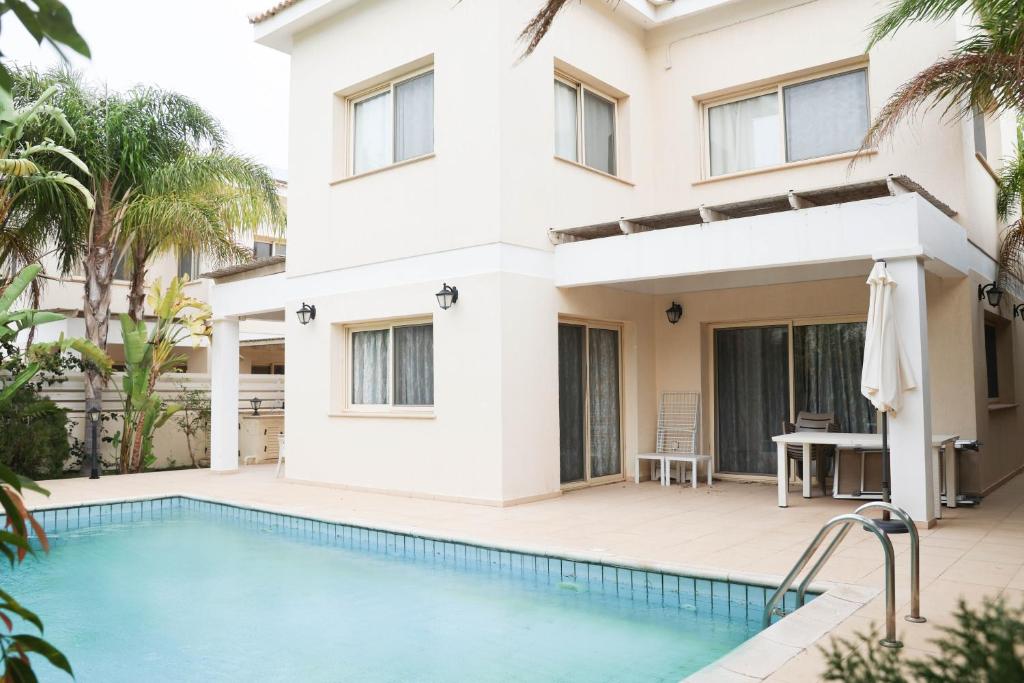 Anthorina Villa 21