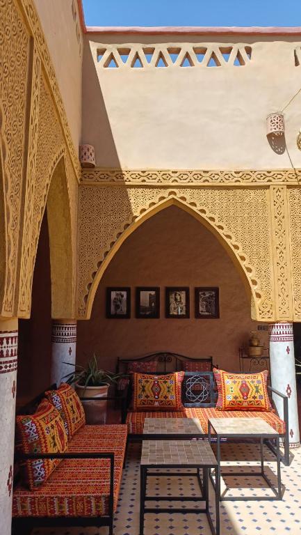 Posezení v ubytování Riad Dar Poublanc