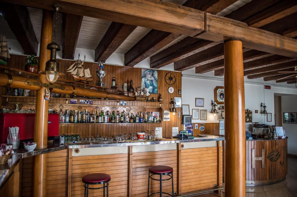 Lounge nebo bar v ubytování Hotel Johnson