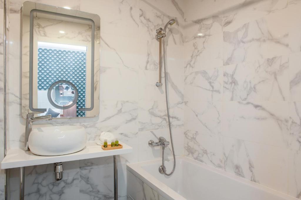 Hotel Cactus, Paris (updated prices 2026)