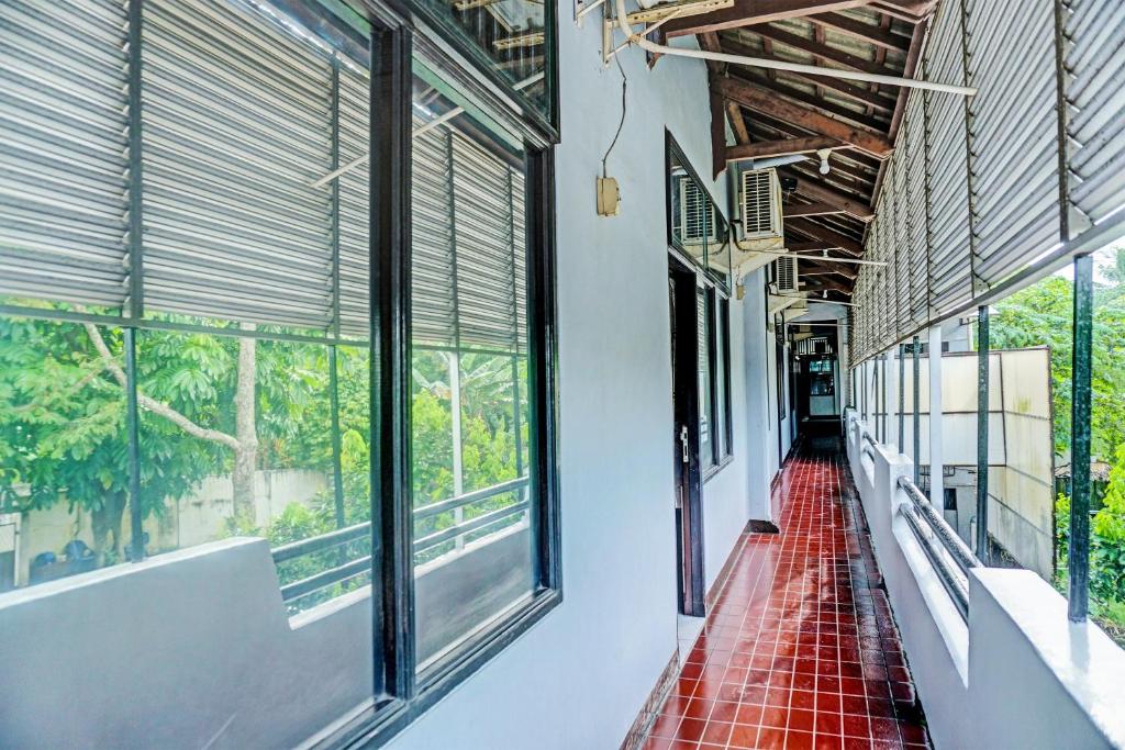 Balkón nebo terasa v ubytování Super OYO 92189 Wisma Inayah Syariah