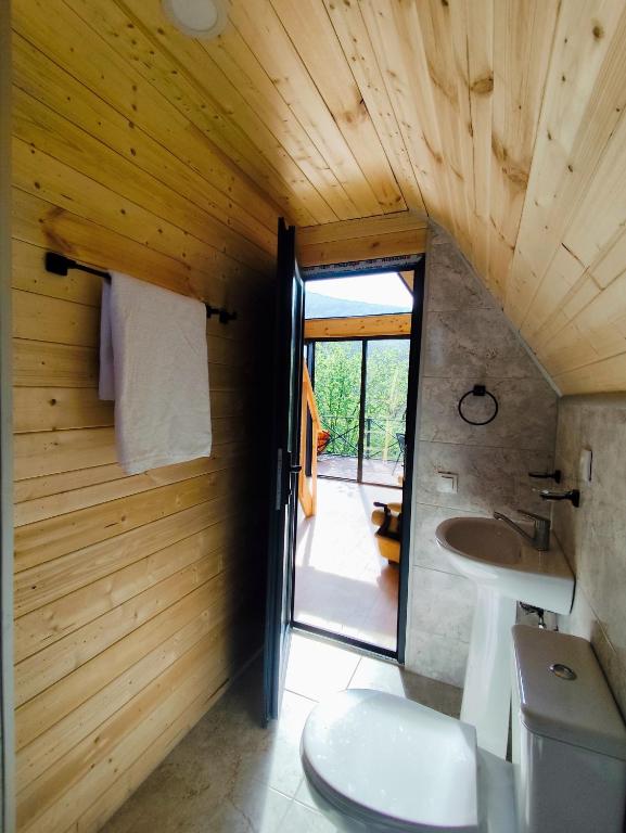 Koupelna v ubytování Mira Hills