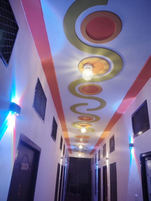 Fotografie z fotogalerie ubytování "Om Sadan" Guest House Ayodhya Dhaam v destinaci Ayodhya
