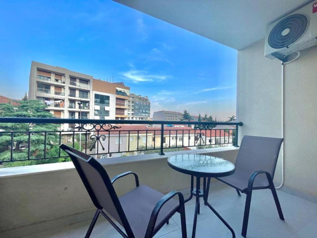Μπαλκόνι ή βεράντα στο Redondo Apartments Budva