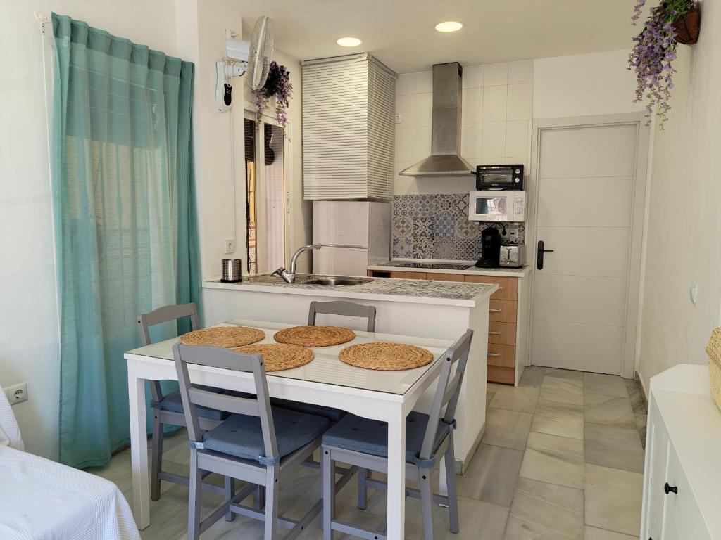 Kuchyňa alebo kuchynka v ubytovaní Apartamento Pepote