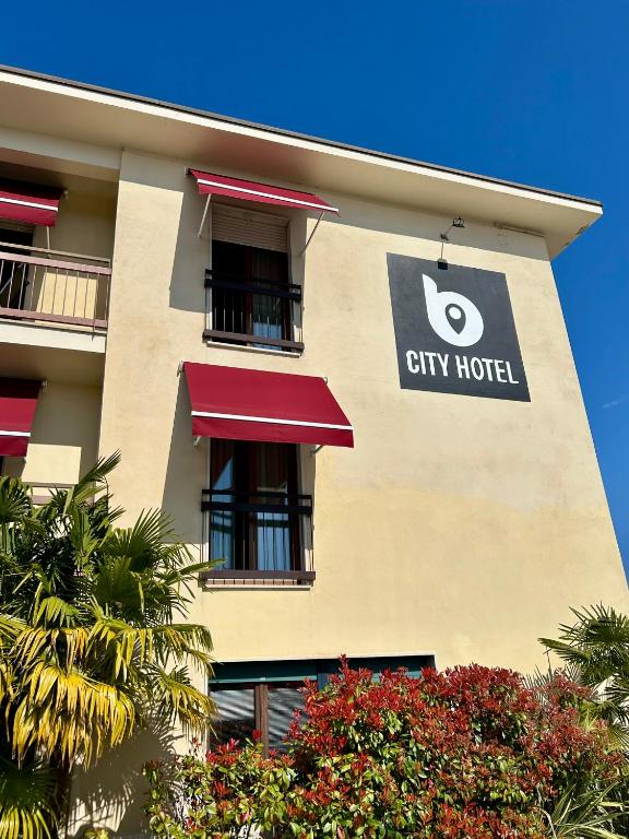 Certifikát, hodnocení, plakát nebo jiný dokument vystavený v ubytování B City Hotel