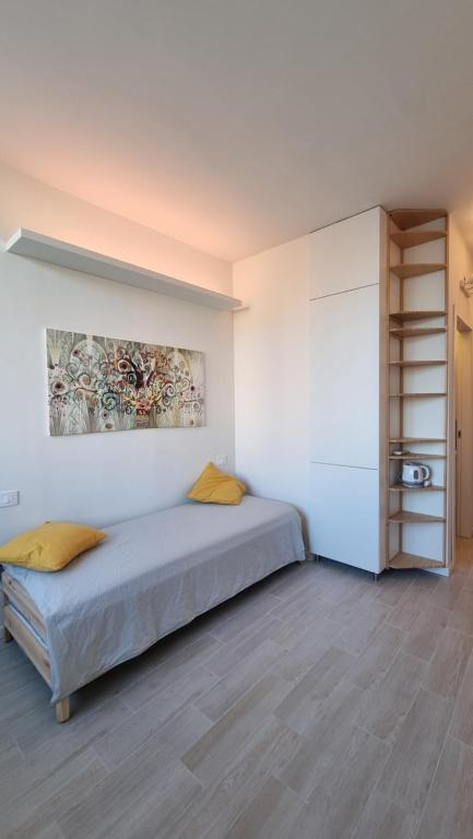 Luminoso monolocale MM3 Dergano SKY Legnone