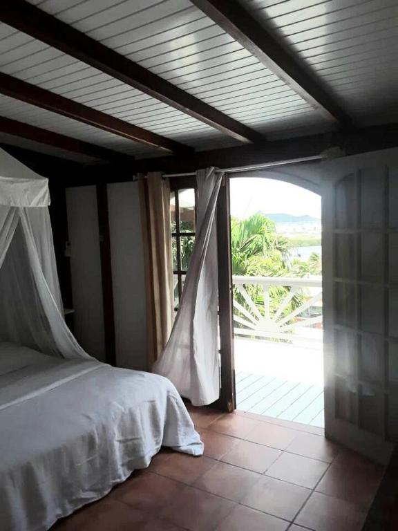 Simpson Bay Hill eco friendly caribbean cottage