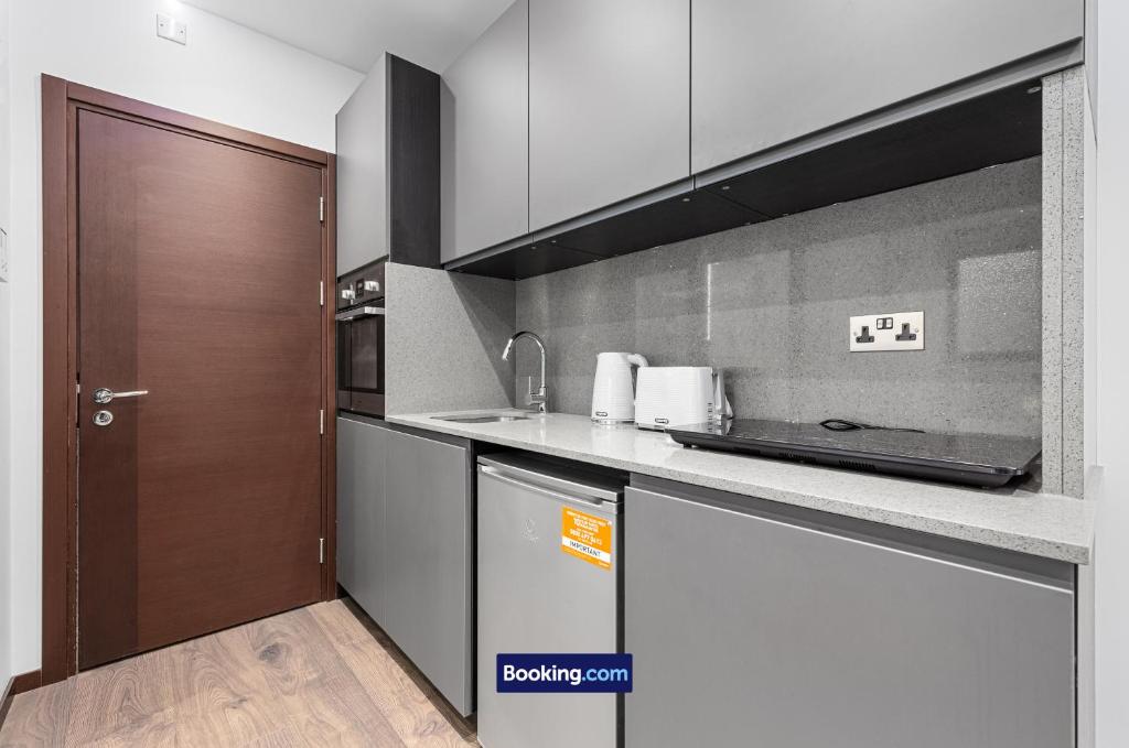 Stylish Studio Apt By Stay Smart Short Lets & Serviced Accommodation Golders Green With Free WiFi - Estudio De Lujo