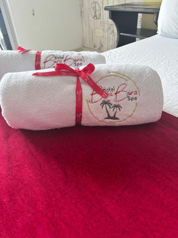 Postel nebo postele na pokoji v ubytování Bora Beach Club