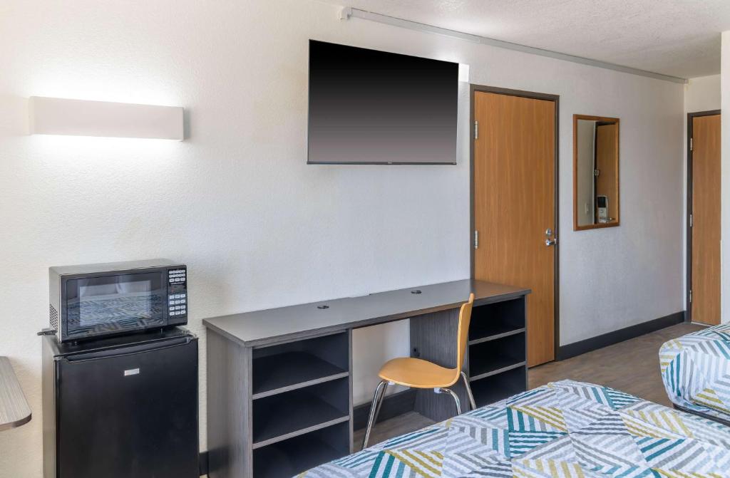 Motel 6-Sedalia, MO - Habitación Cuádruple - No Fumadores