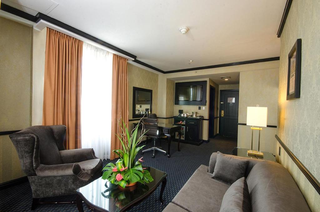 Posezení v ubytování Hilton Princess San Pedro Sula