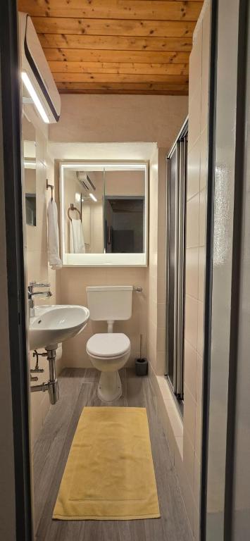 Koupelna v ubytování Unique Stay