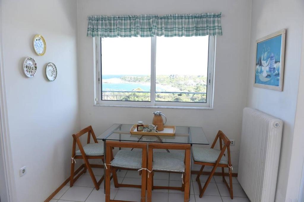 Fotografie z fotogalerie ubytování Top floor 3bed 2bath with stunning 360 view v destinaci Rafina