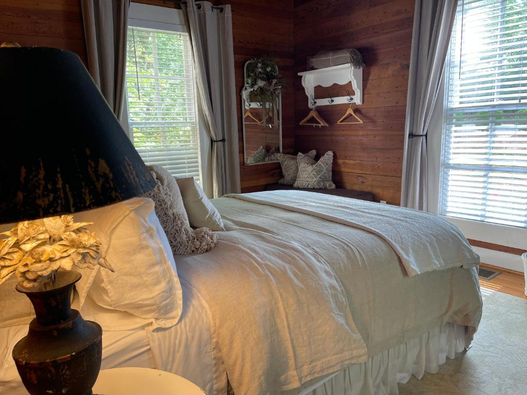 Yellow Daisy Bed and Breakfast - Double Room With Garden View