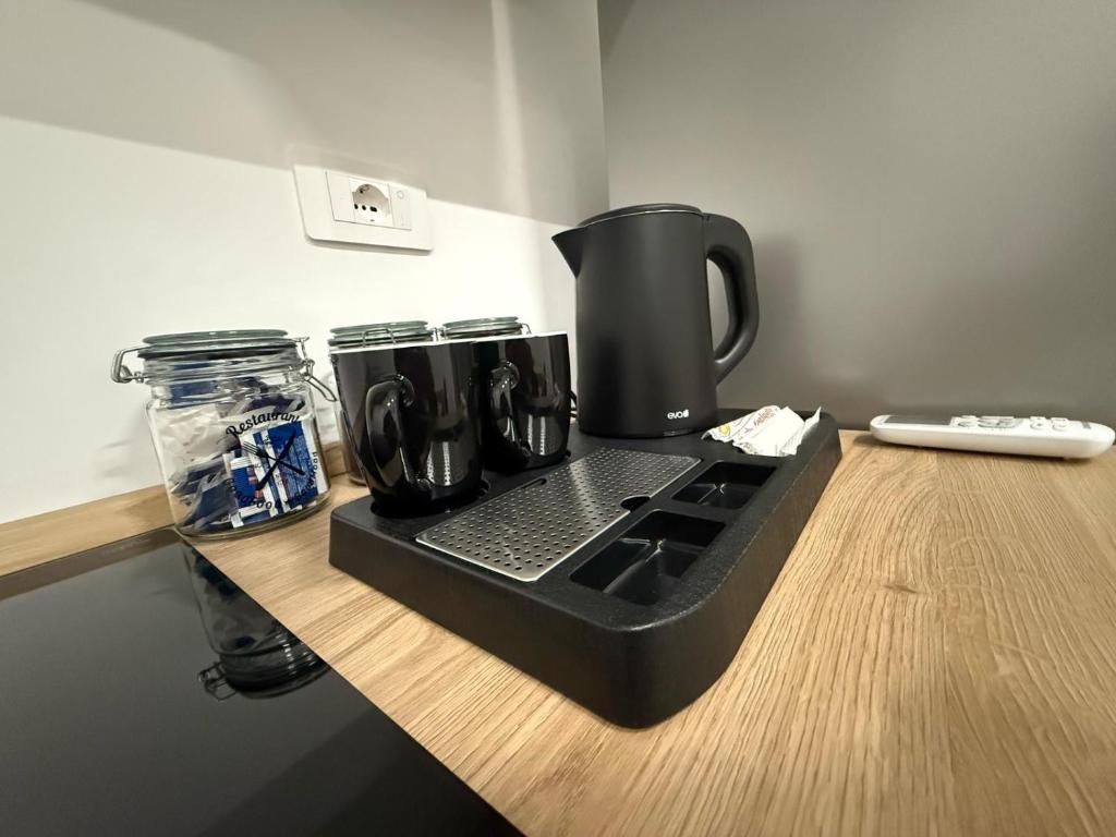 a coffee maker sitting on top of a counter at B&B Platani in Avellino