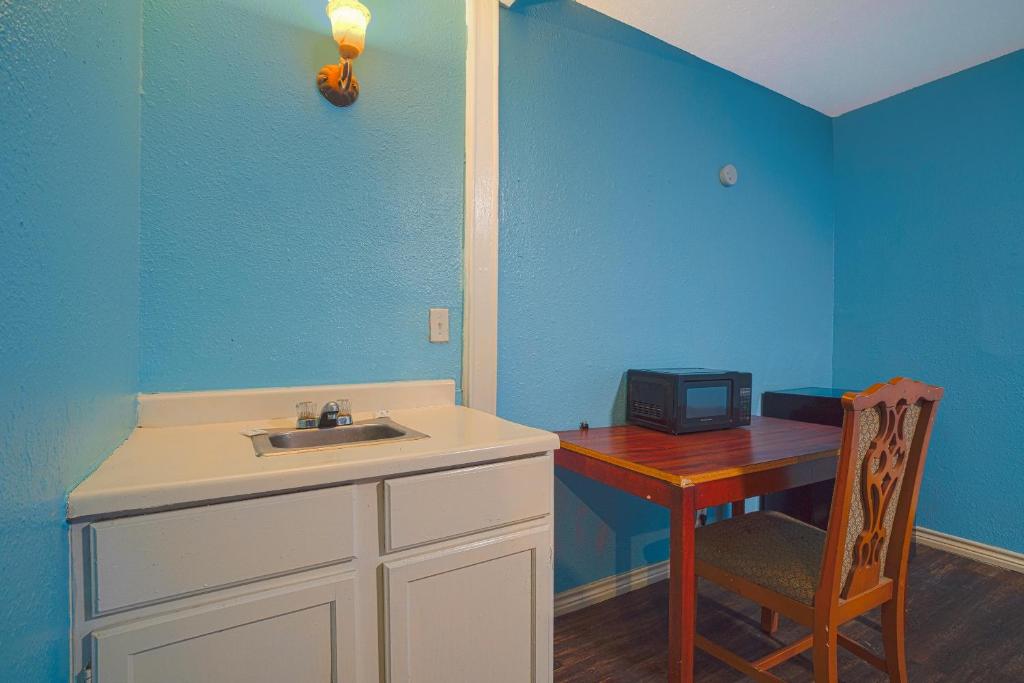 Plaza Motel Corpus Christi by OYO - 2 Camas Completas