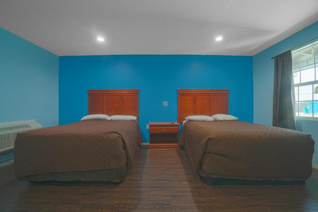Plaza Motel Corpus Christi by OYO - 2 Camas Completas Com Kitchenette