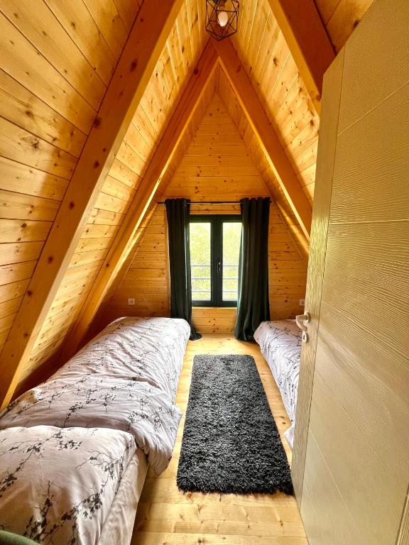Postel nebo postele na pokoji v ubytování Vezirove zore