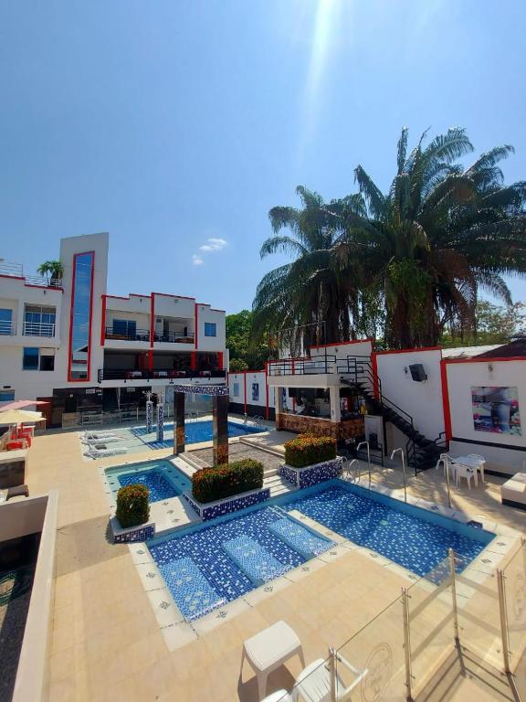 Bazén v ubytování Bora Beach Club nebo v jeho okolí