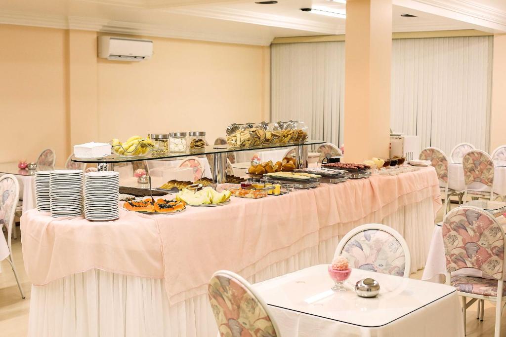  City Hotel