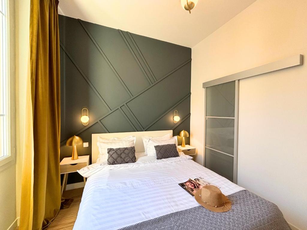 Posteľ alebo postele v izbe v ubytovaní Beautiful 4 beds & 4 baths, 10min from Palais, 4 stars residence