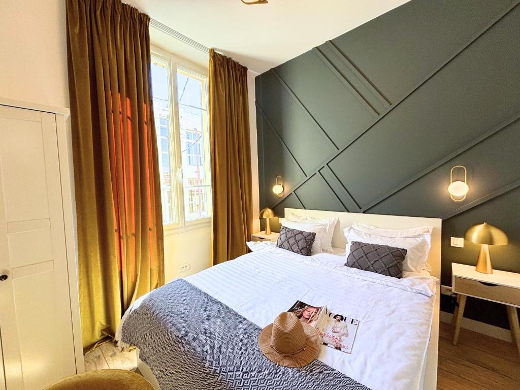 Posteľ alebo postele v izbe v ubytovaní Beautiful 4 beds & 4 baths, 10min from Palais, 4 stars residence