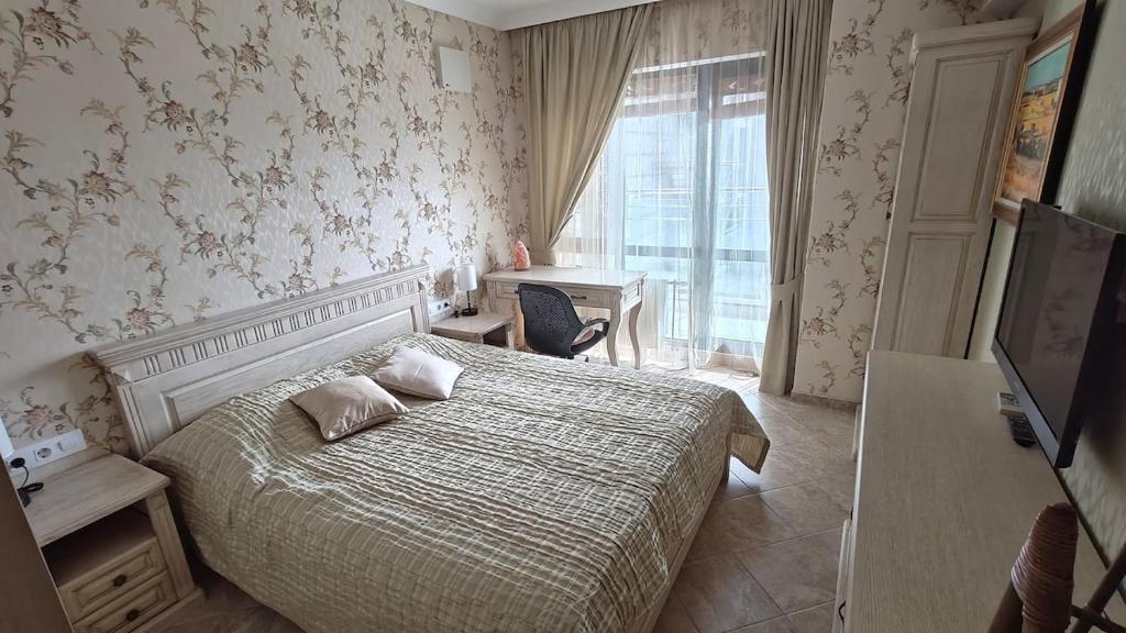 Postel nebo postele na pokoji v ubytování Luxury Sea Sunset Deluxe Apartment