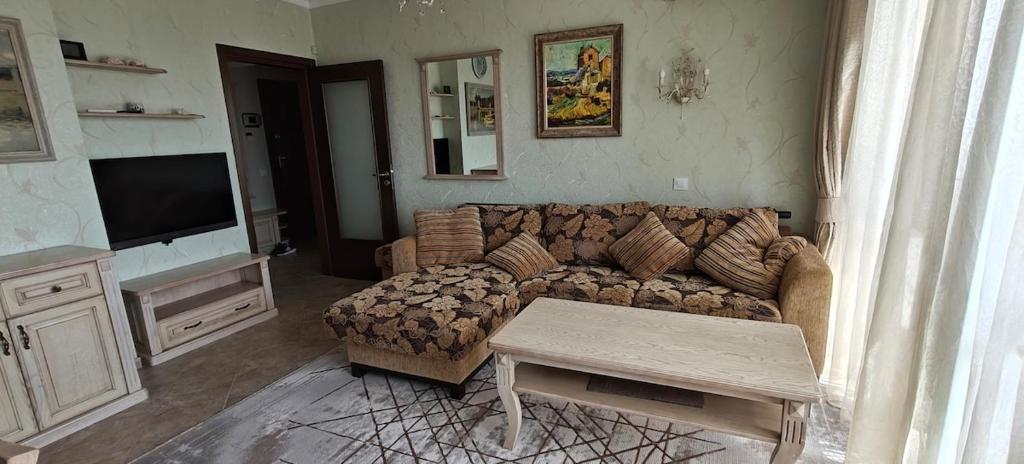 Posezení v ubytování Luxury Sea Sunset Deluxe Apartment