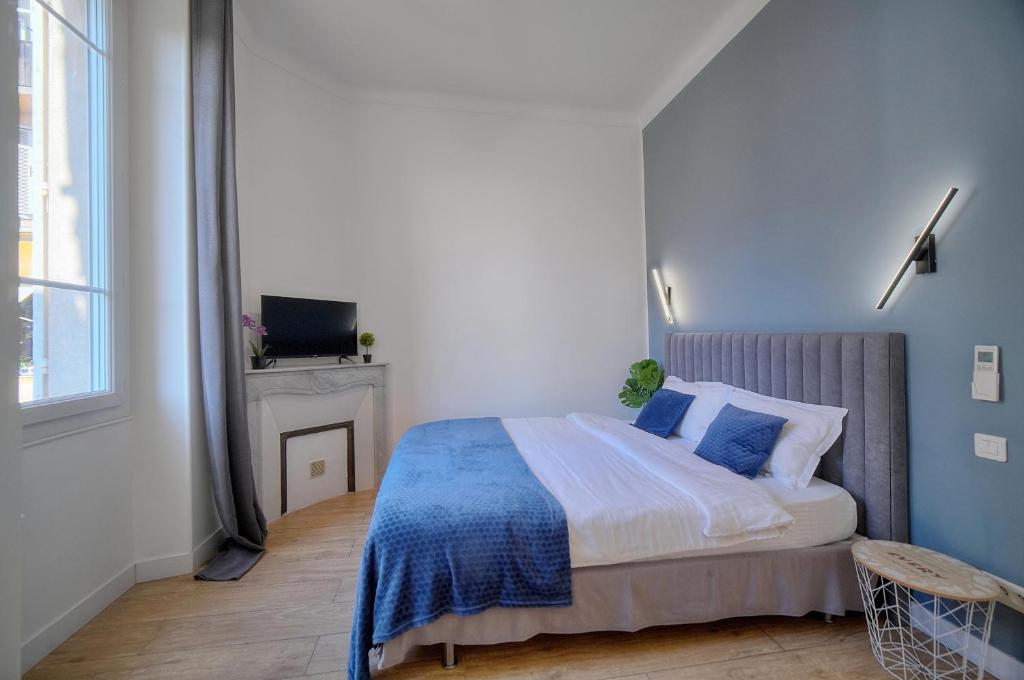 Posteľ alebo postele v izbe v ubytovaní Beautiful 4 beds & 4 baths, 10min from Palais, 4 stars residence
