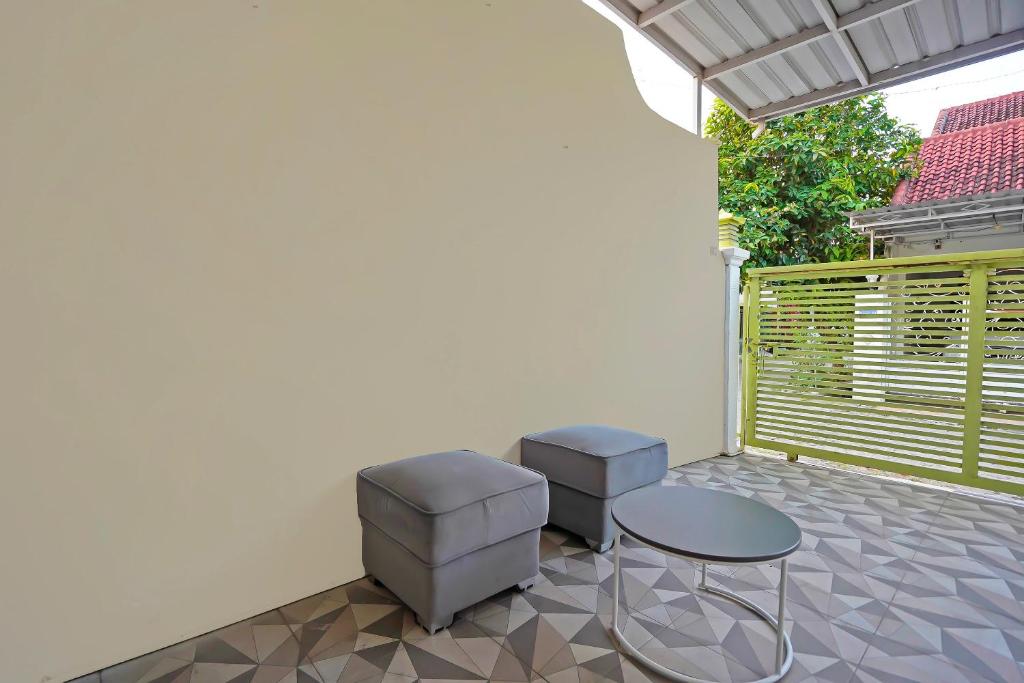 Fotografie z fotogalerie ubytování SPOT ON 92669 Guesthouse Prima SyariahNearGPdI Anugerah v destinaci Banyuwangi