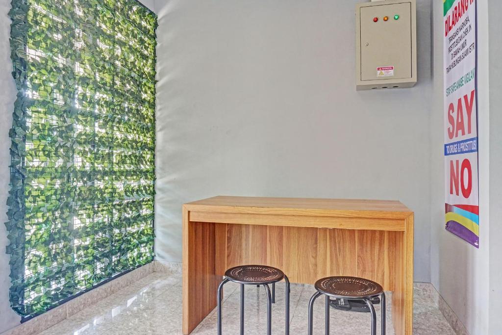 Fotografie z fotogalerie ubytování Capital O 92765 J&b Smart Sentul v destinaci Bogor