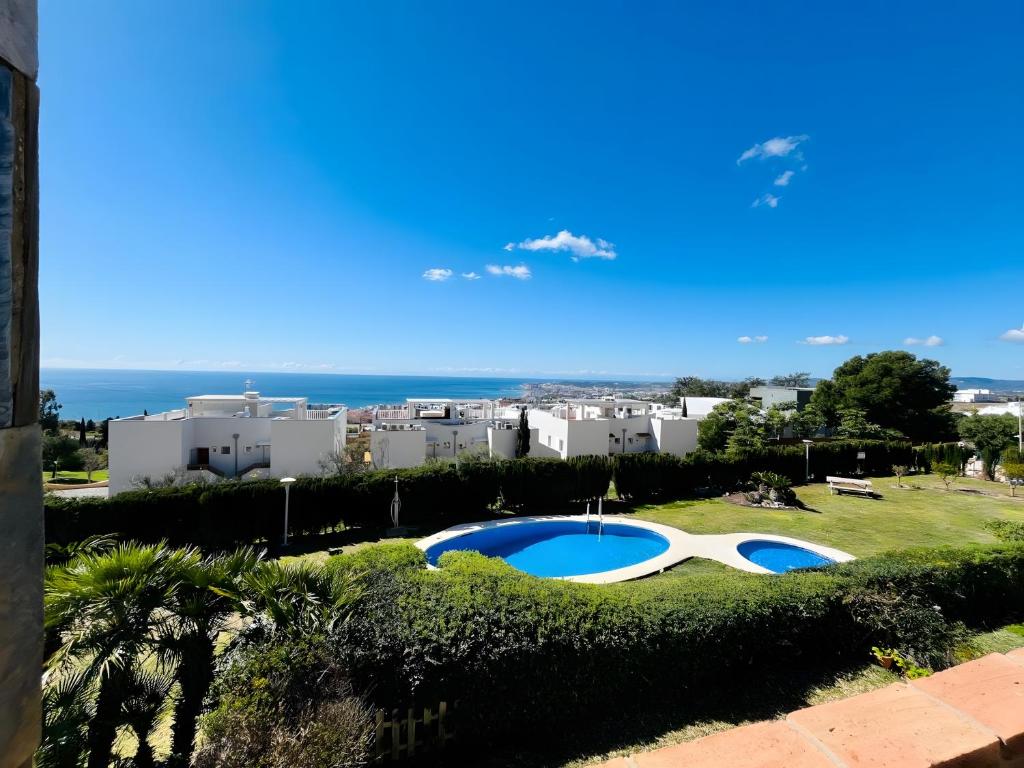 Alanzana Vistas al Mar y piscina con parking privado Reserva del Higueron Benalmádena Málaga