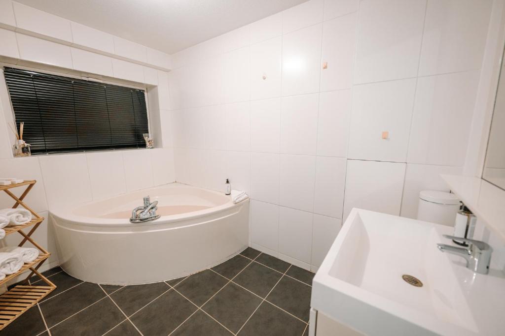 Grand appartement rez de jardin – photo 40