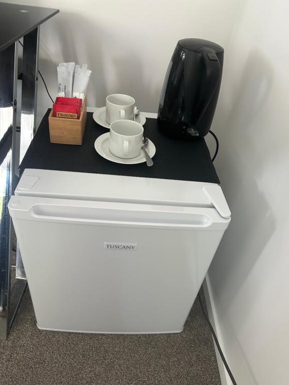 Příslušenství pro přípravu čaje a kávy v ubytování Guest Suite - Walk to Havelock North Village